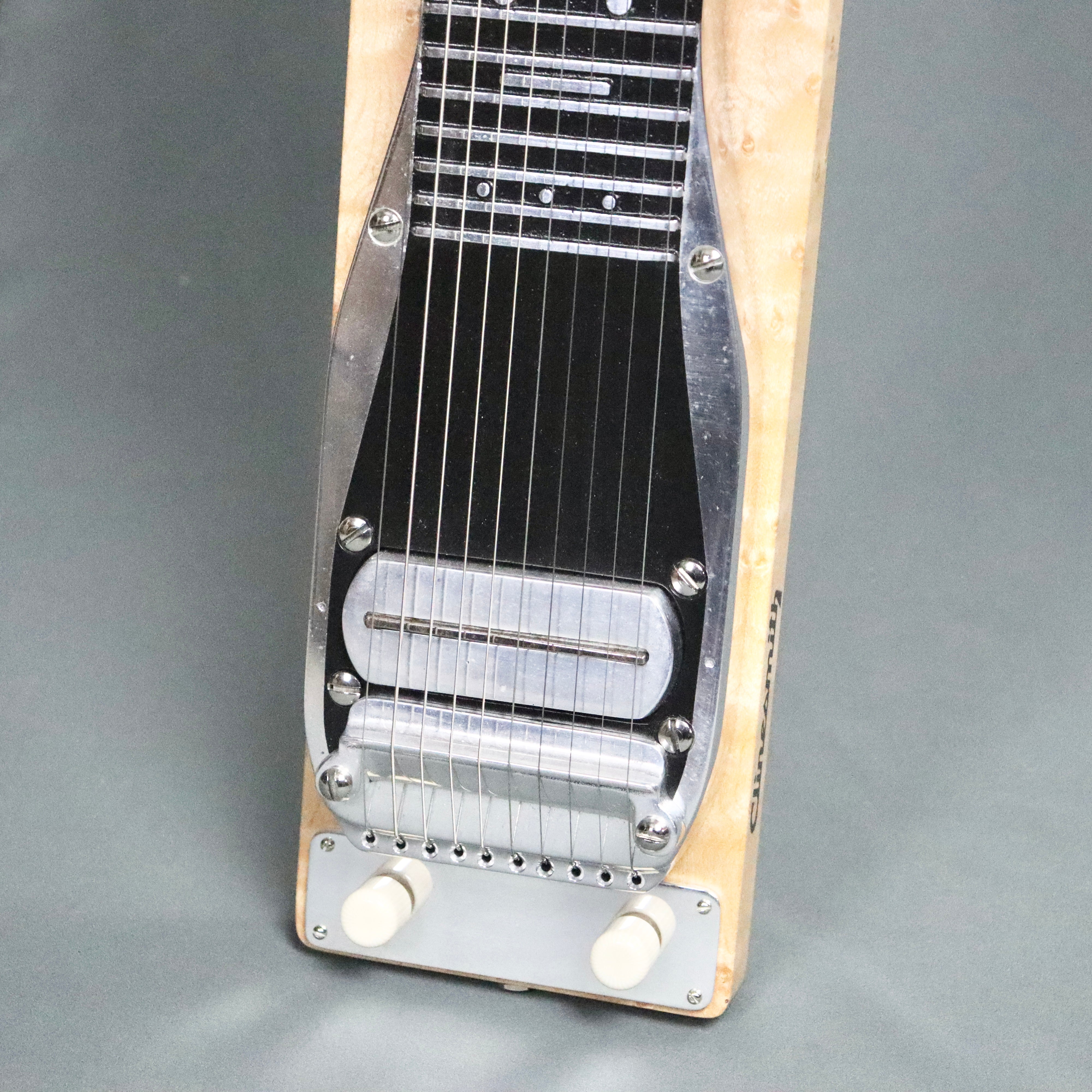 Clinesmith deals lap steel