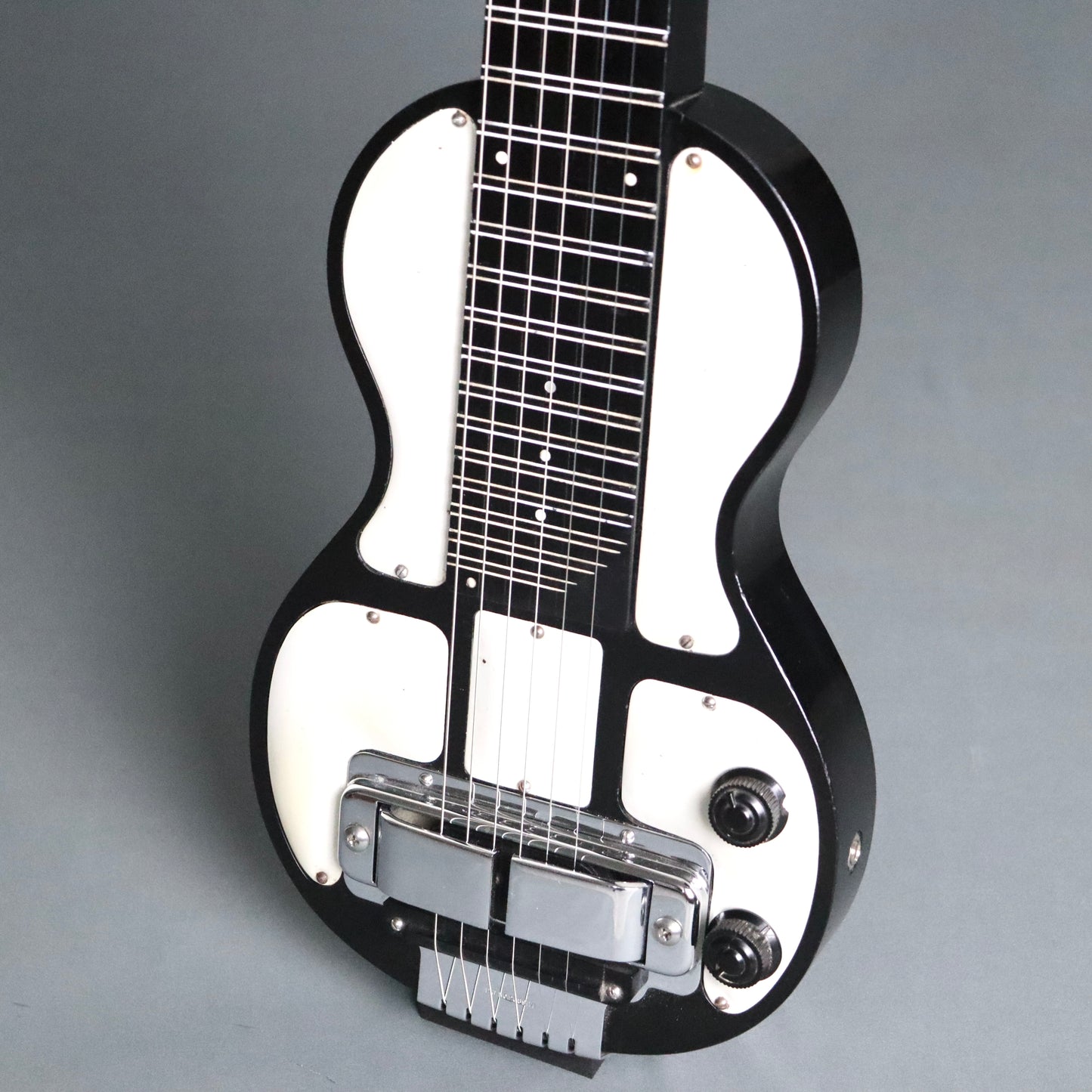 Mid 1940s Rickenbacher B-6 Bakelite Panda Hawaiian Lap Steel Guitar B6 Lapsteel Rickenbacker